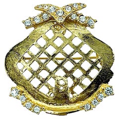 CHRISTIAN DIOR Used Brooch in Gilt Metal