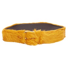 PRADA Ceinture de défilé en fourrure orange avec boucle dorée épaisse à la taille 30" FR80 rare, 2017, neuve