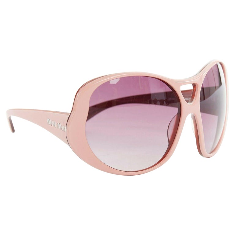 MIU MIU pink plastic oversized butterfly frame purple gradient lens sunglasses For Sale