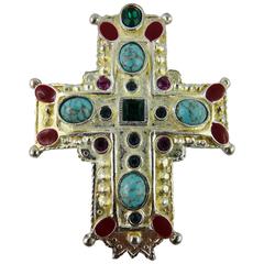 Christian Lacroix Pendentif broche croix vintage rare et massivement ornée de bijoux