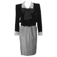 VALENTINO Velvet and Silk Cocktail Dress with Lace Embellished Collar Size 6 6