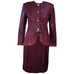 GEOFFREY BEENE Burgundy Embossed Suede Skirt Suit Ensemble Size 2-4