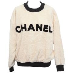 Vintage Chanel Sweat Shirt Sweater with Iconic CC 