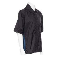 Neues PRADA Nylon 2018 schwarz blau gestreiftes kastenförmiges Hemd mit kurzen Ärmeln L