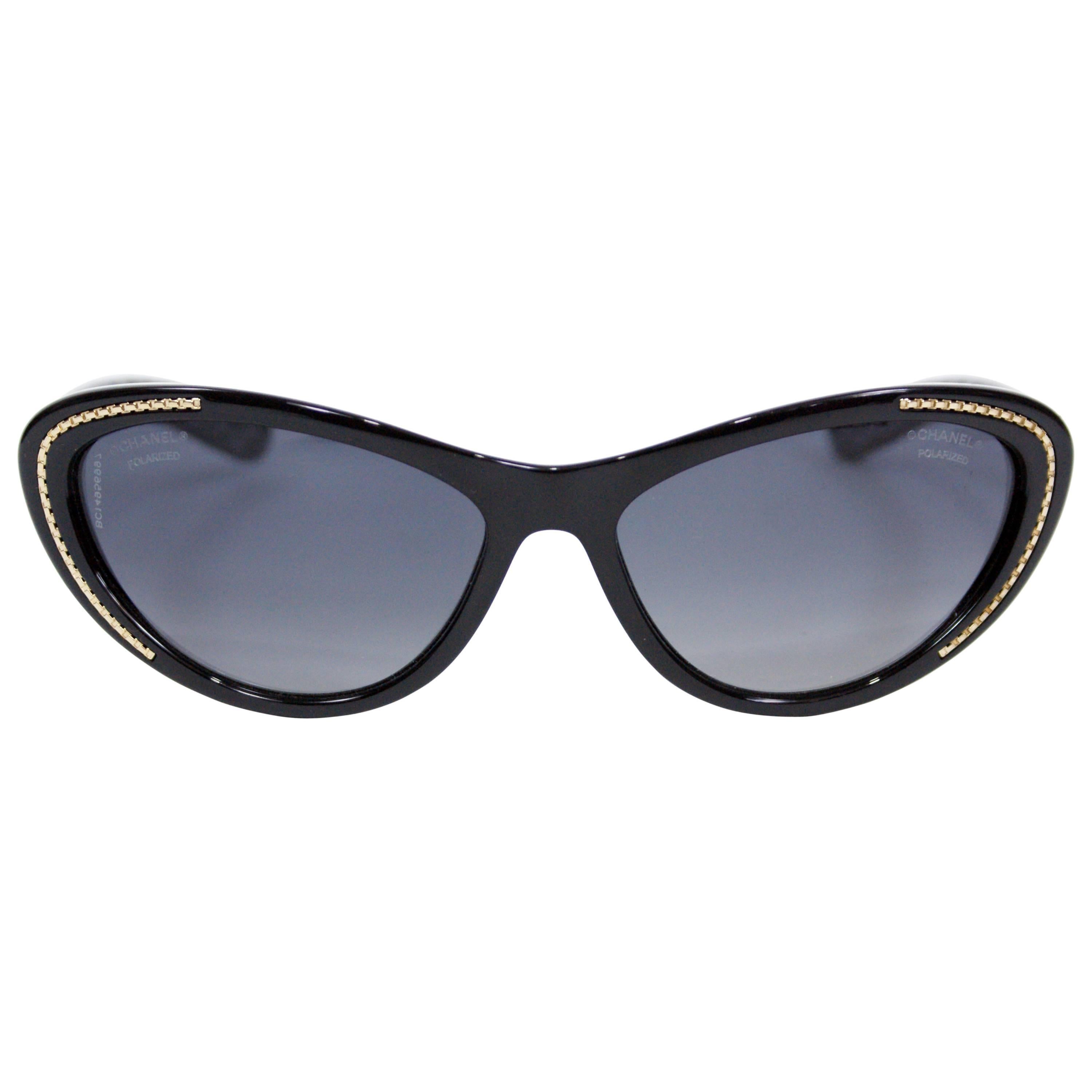 Chanel Cat-Eye Black Sunglasses For Sale