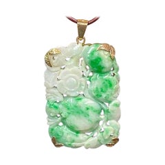 Mid Century Modern Carved Jade Gold Pendant Necklace