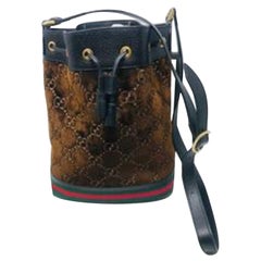 Ophia Gg Bucket Bag mit braunem Samt-Logo von Gucci