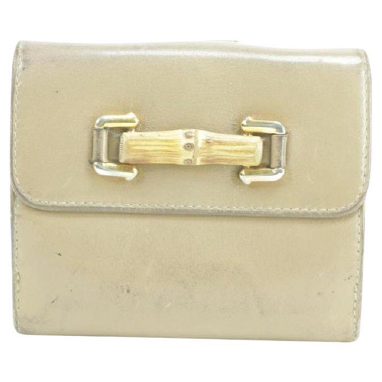 Gucci Beige 17gk0110 Leather Compact Bamboo Wallet For Sale