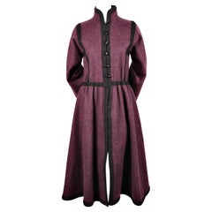 1976 Yves Saint Laurent, cappotto in lana della "collezione russa" con rifiniture a treccia.