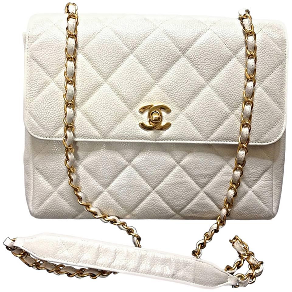 Vintage Chanel classic 2.55 white caviar leather square shape chain shoulder bag For Sale