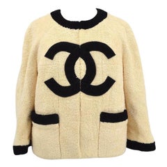 CHANEL CC Ivoire Noir Logo Boucle Coton Soirée Cardigan Pull Veste