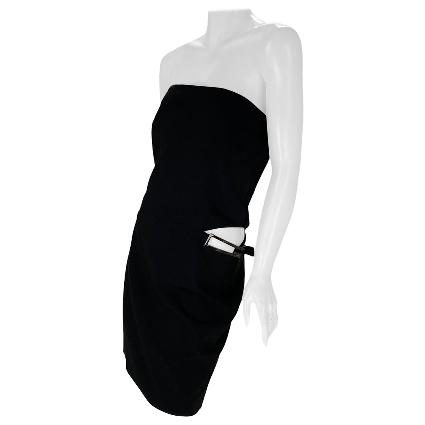  Tom Ford pour Gucci 1997 - Mini robe noire sans bretelles avec découpes - It 44 US 8/10 en vente