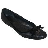 Ferragamo Black Leather Ballet Flats with Velvet Trim - 7AA