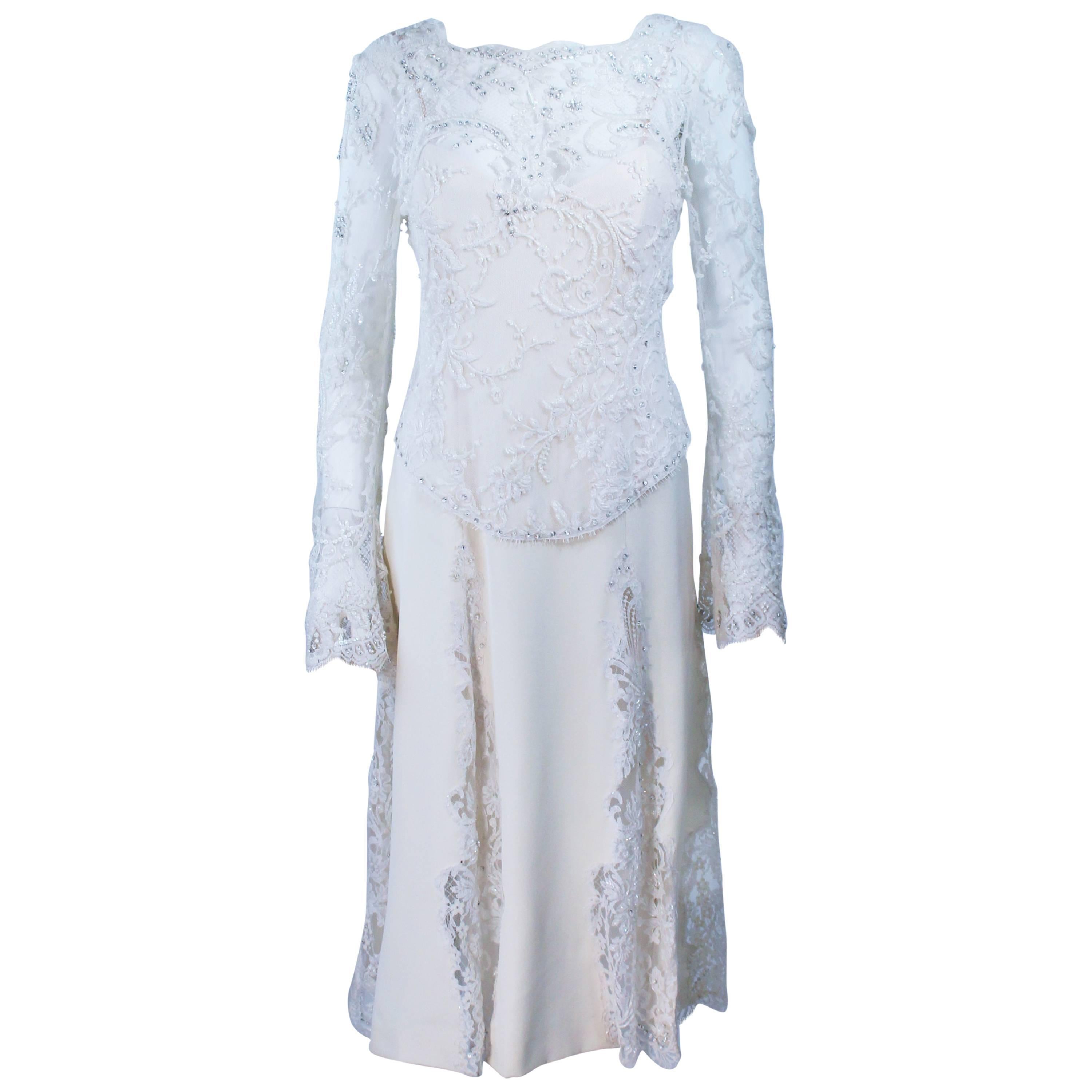 FE ZANDI Robe en dentelle blanche ornée de soie Taille 6 en vente