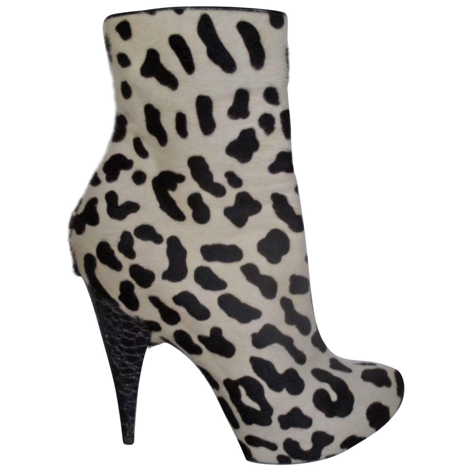 Giuseppe Zanotti Leopard Pony skin Leather Fur Ankle Boots  For Sale
