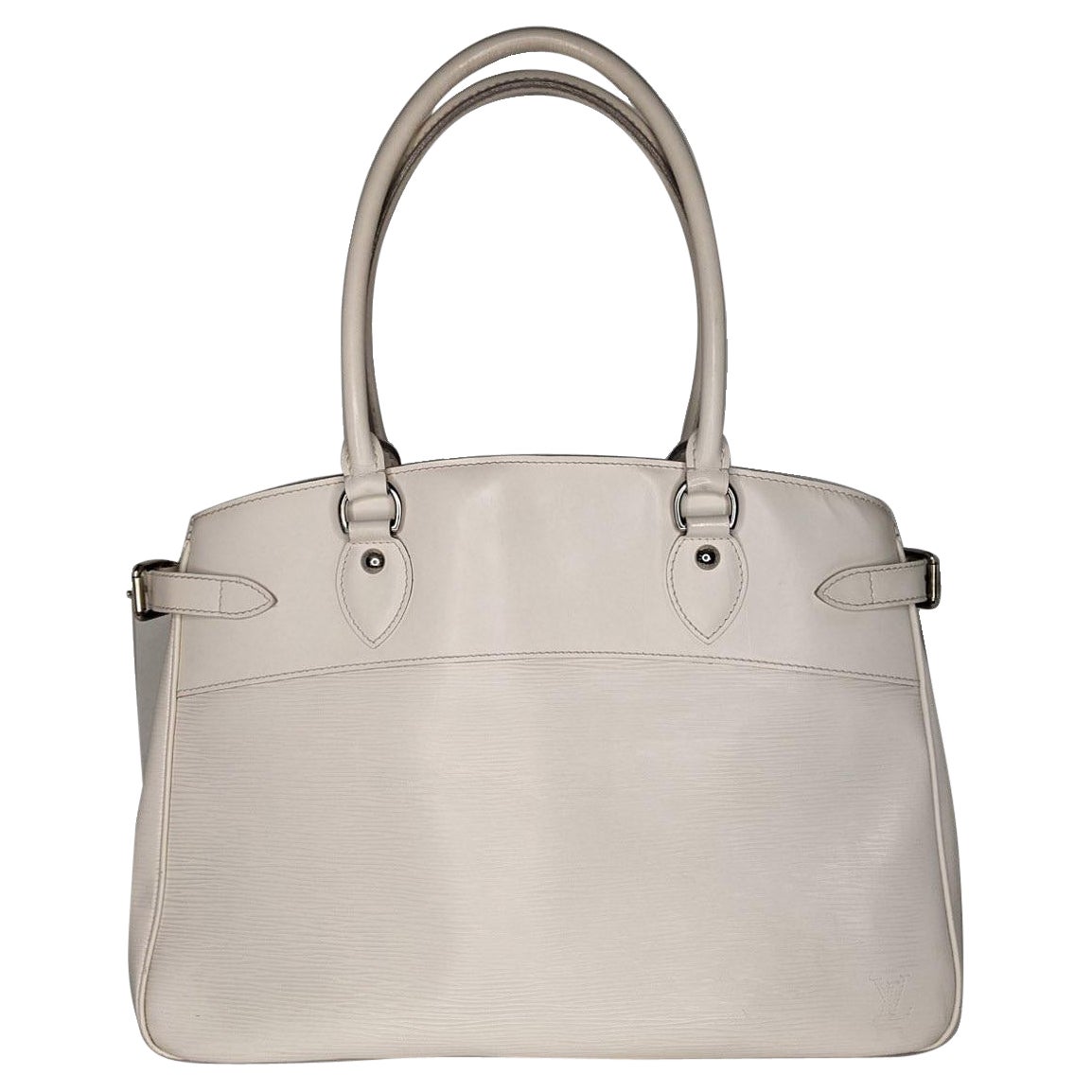 Louis Vuitton White Epi Leather Passy GM Shoulder Bag at 1stDibs