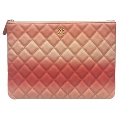 Chanel Klassische gesteppte Ombre O-Case Clutch Tasche