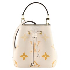Blanche Mm Louis Vuitton - For Sale on 1stDibs