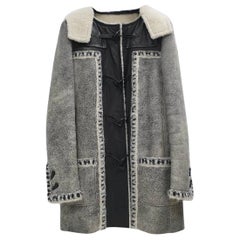 Chanel Grauer Shearling-Mantel mit Kapuze