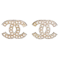 Chanel CC Logo Faux Pearl Earrings Clip On Silver Tone c2003