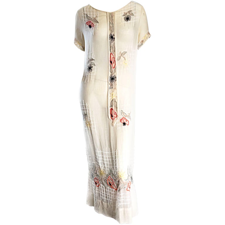 Rare 1920s B Altman Haute Couture Ivory Hand Beaded Cotton Voile Vintage Dress For Sale