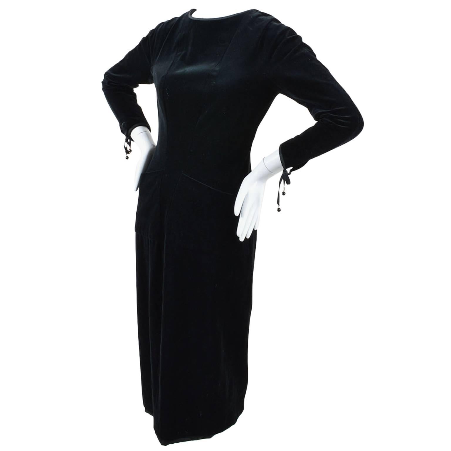 Vintage Chanel Boutique NWT Black Velvet Ribbon Tie LS Midi Sheath Dress SZ 40 For Sale