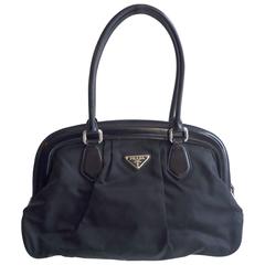 Prada Tessuto Nylon & Lederbesatz Doctor Frame Tasche