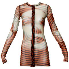 Top Cardigan Iconique Jean Paul Gaultier en maille transparente 3-D avec visage à illusion optique