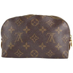 LOUIS VUITTON Pomme D'Amour Monogram Vernis Leather Pegase 50 For Sale at  1stDibs
