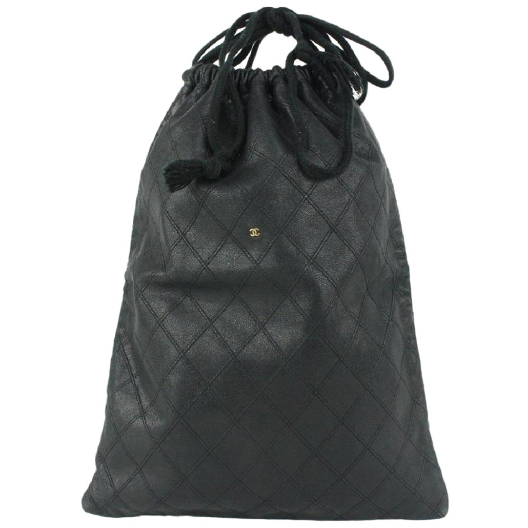 Chanel Ultra Rare Large Quilted Lambskin CC Logo Drawstring Pouch Case 164c73 For Sale