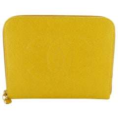 Chanel Chanel Große Gelbe Kaviar O-Case Zip Pouch Case Pochette 861568