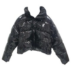 BALENCIAGA Black Shiny Cropped Puffer Jacket (blouson bouffant court)