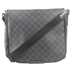 Louis Vuitton Damier Graphite Daniel MM Messenger Bag Louis Vuitton