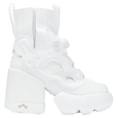 Used new MAISON MARGIELA REEBOK 2020 Runway Tabi Instapump white sneaker boot EU37