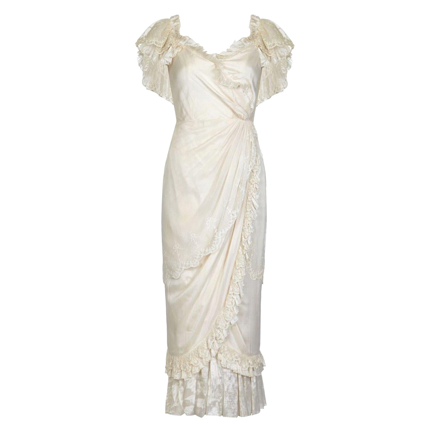 Andrea Wilkin Vestido de novia fantasía de seda marfil de los años 70 de estilo eduardiano