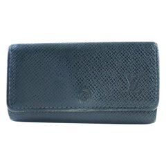 Louis Vuitton Multicles Schlüsselanhänger 17lr0621 Grüne Taiga Leder Clutch