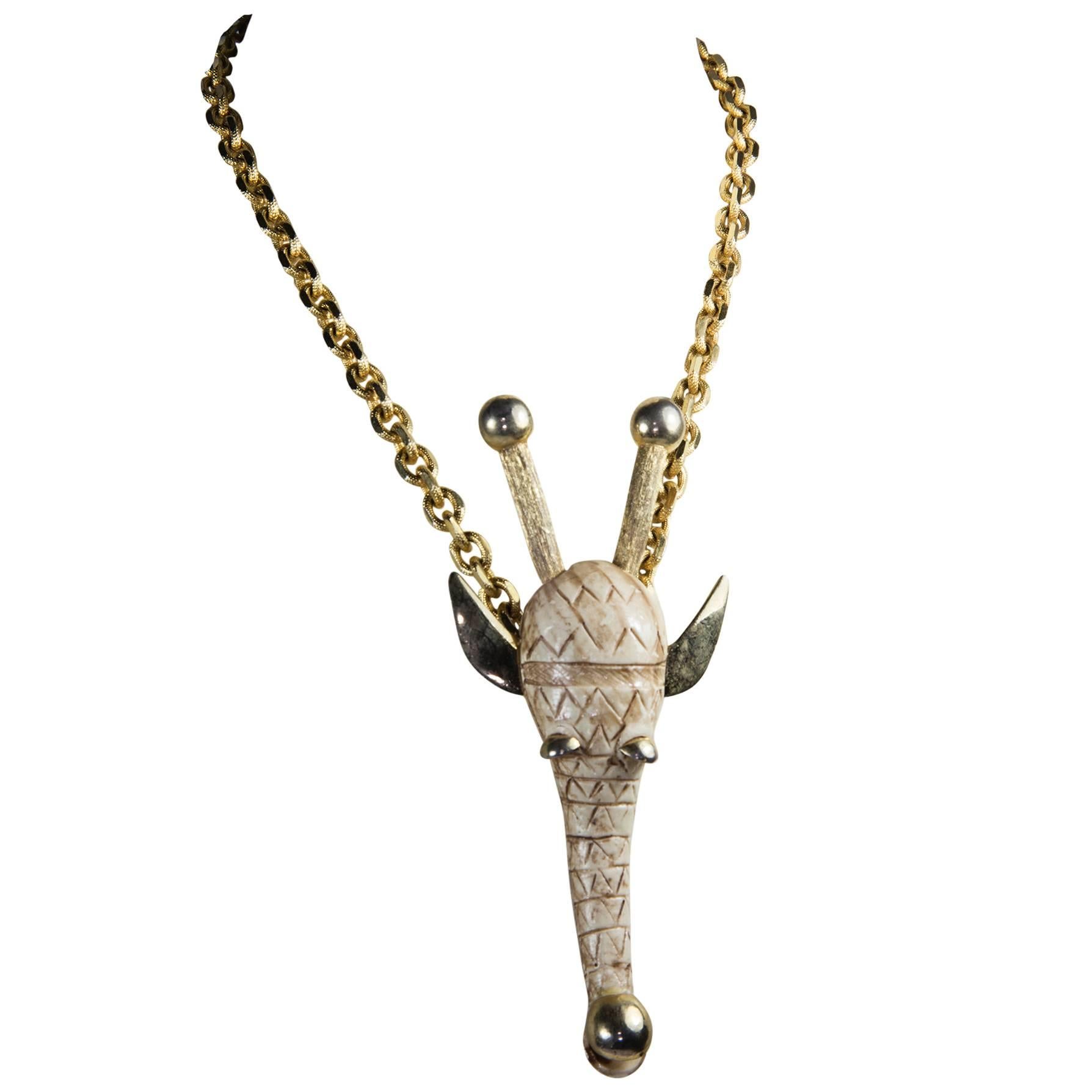 Razza Figural Animal Pendant Necklace in the Zodiac sign of the Giraffe C1970s