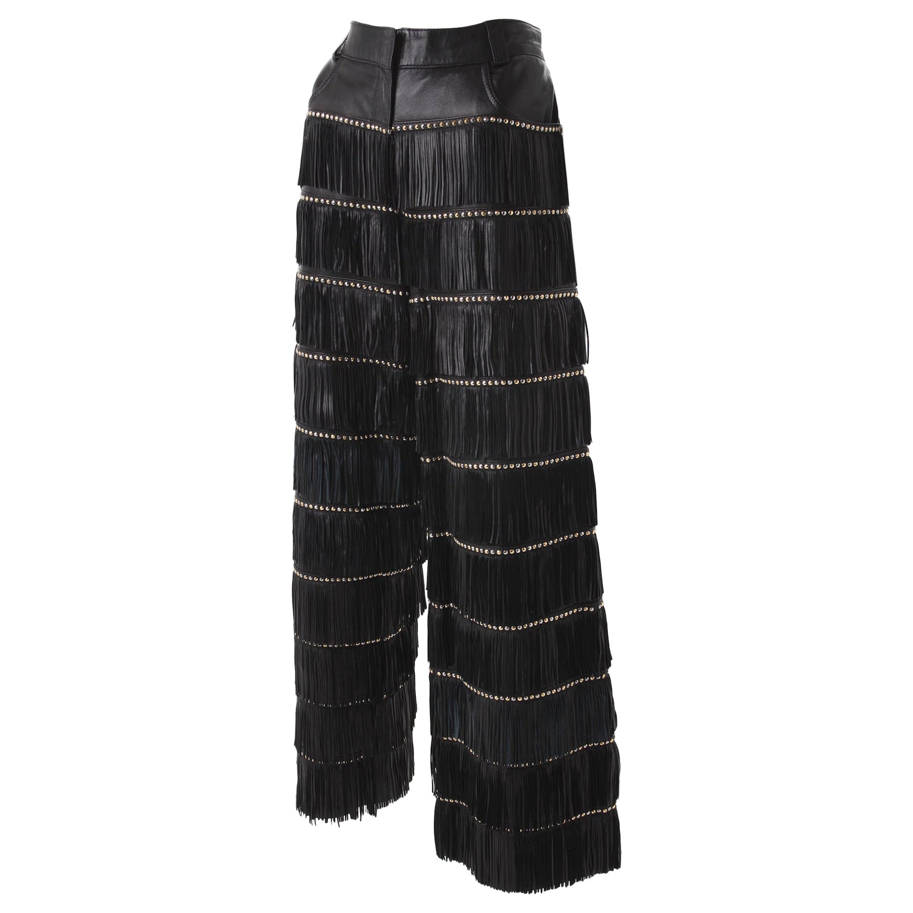 Gianni Versace Pantalones de cuero con flecos negros,  Otoño/Invierno 1992.