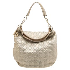 Dior Goldenes gestepptes Cannage Leder Große weiche Lady Dior Hobo