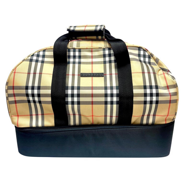 Burberry Golf Beige Travel Bag For Sale at 1stDibs