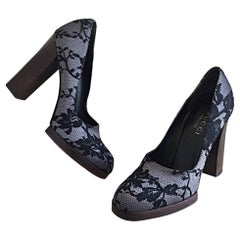 Tom Ford pour Gucci - Chaussures à talons compensés en soie noires et grises avec dentelle, taille 38/8