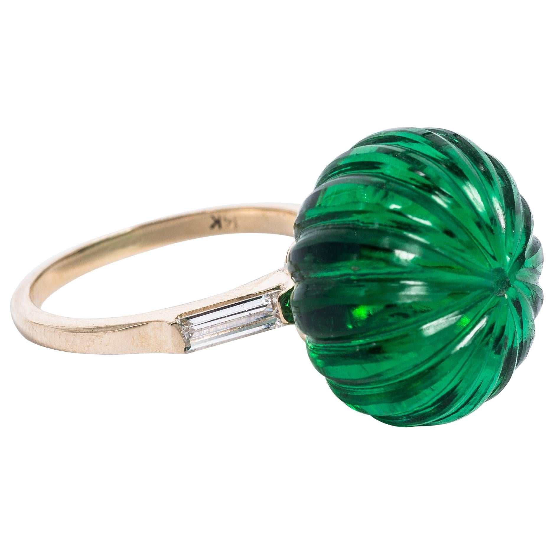 Maharajah Jewel Collection Faux Emerald Carved Bead Ring