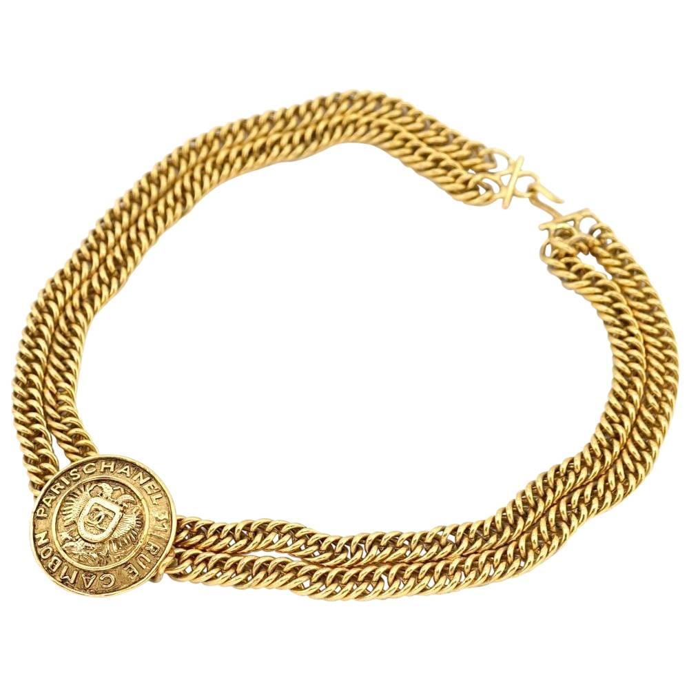 Chanel Vintage Gold Round Medallion CC Chain Link Choker Necklace