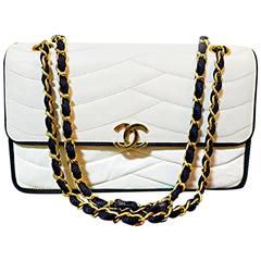 MINT. 80's rare Retro Chanel white 2.55 flap bag with navy rope and gold chain