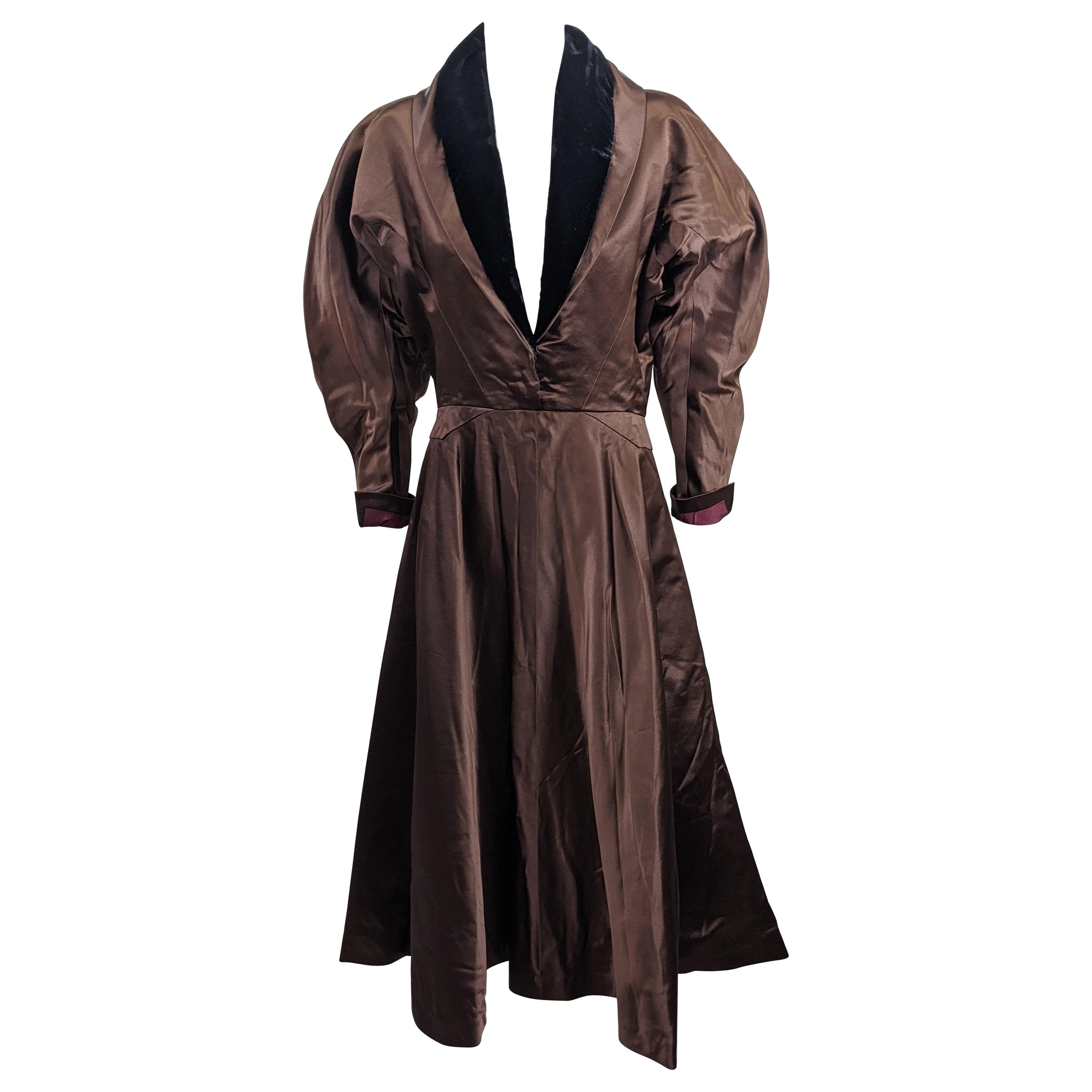 Charles James Brown Vestido de cóctel de terciopelo negro satinado en venta