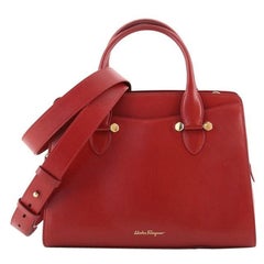 Salvatore Ferragamo Heute Schultertasche aus Leder Klein