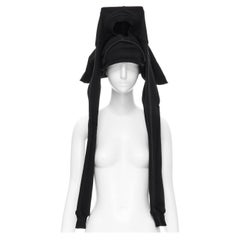 Rare chapeau à capuche en coton à cadre structuré Anubis Anubis Runway 2017 de RICK OWENS