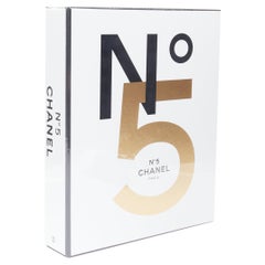 new CHANEL 2021 No.5 Story of a Perfume hardcover book Pauline Dreyfus