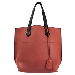 Fendi All In Shopping Tragetasche aus Leder in Rose, Rosa/Schwarz