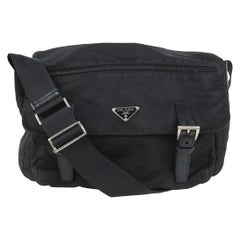 Vintage Prada Black Nylon Tessuto Messenger Crossbody Bag 2PR1020 